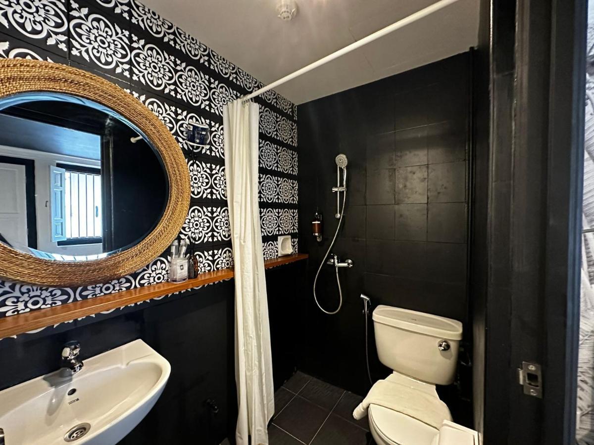 Check-Inn At Little India Singapore Exterior photo
